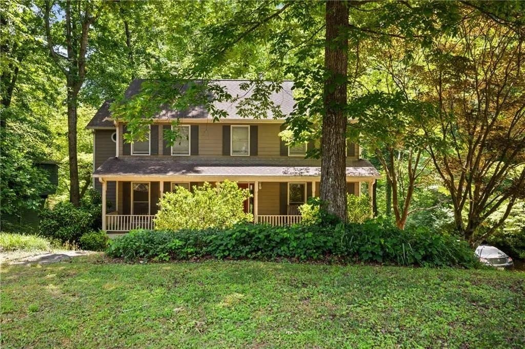 Kennesaw House: 4700 Norman Dr NW