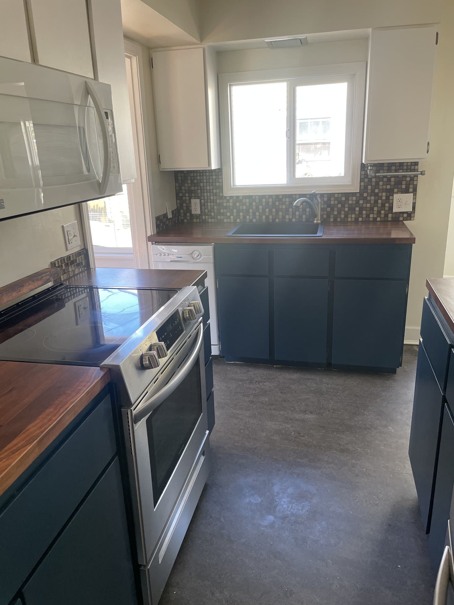 Portland House: 3331 N Farragut St.