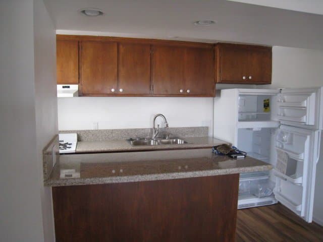 San Clemente Apartment: 112 Ave Pelayo