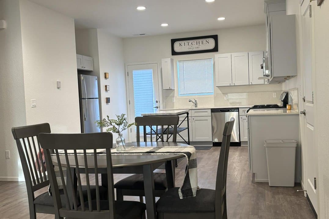 Sun Valley House: 407 Leland Drive