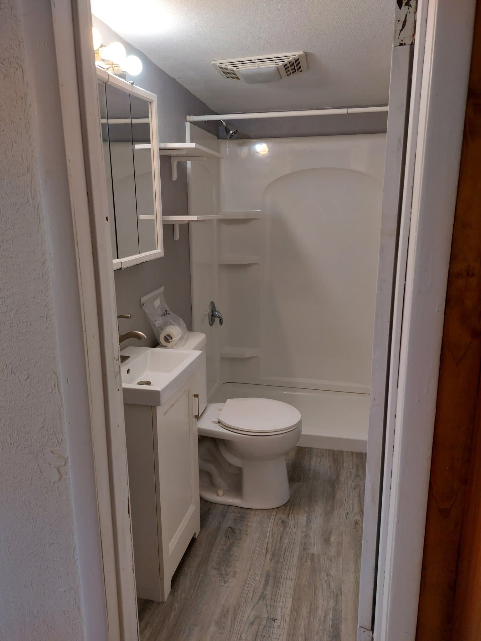 Britt House: 361 1st St NW