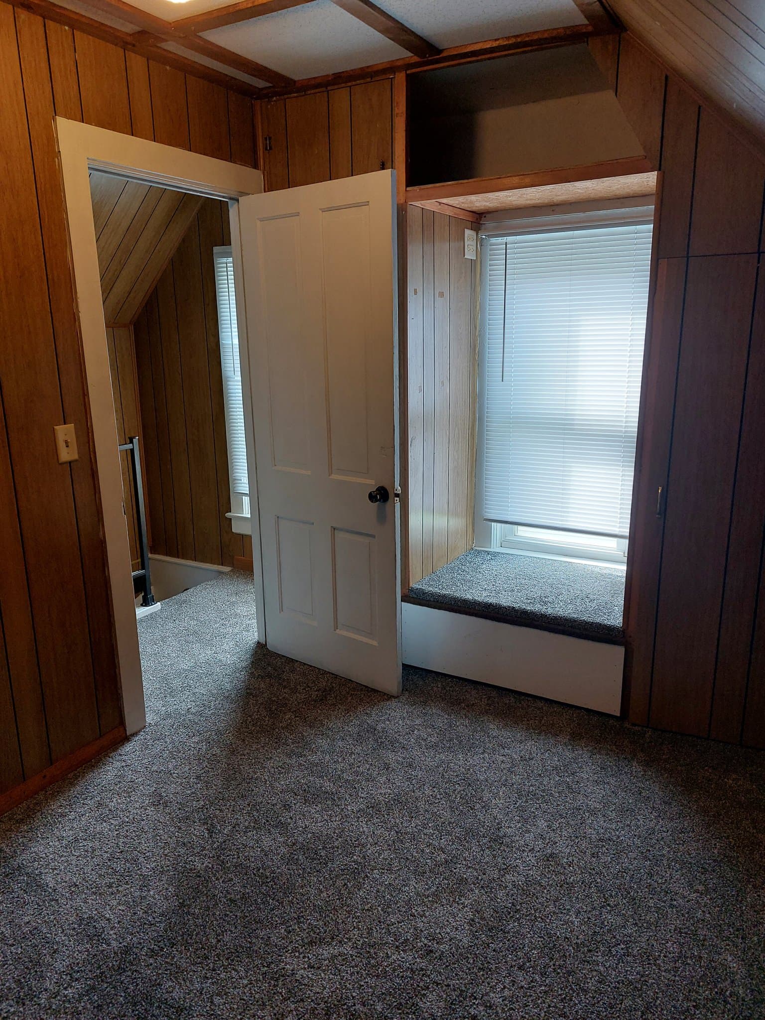 Britt House: 361 1st St NW