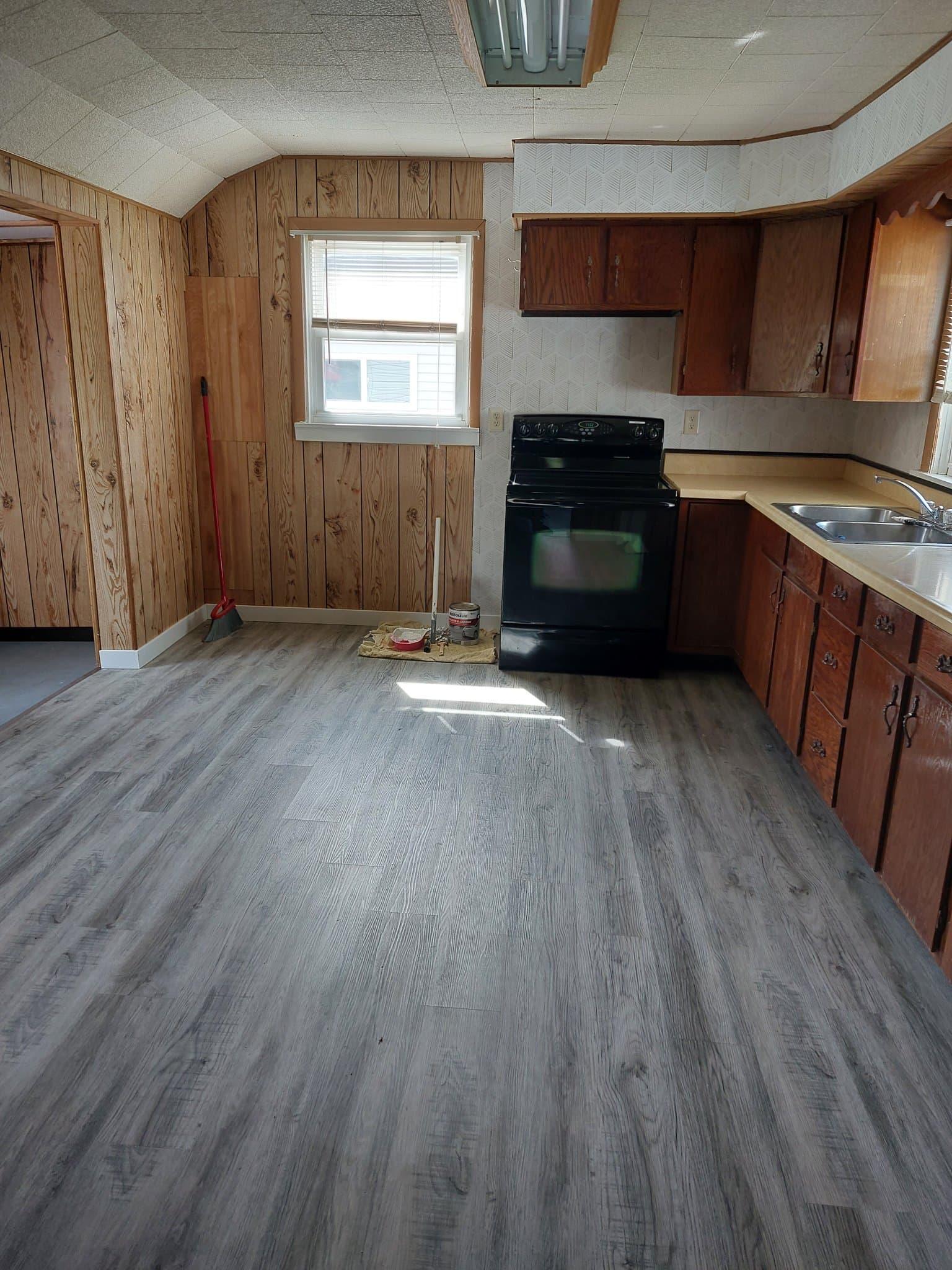Britt House: 361 1st St NW