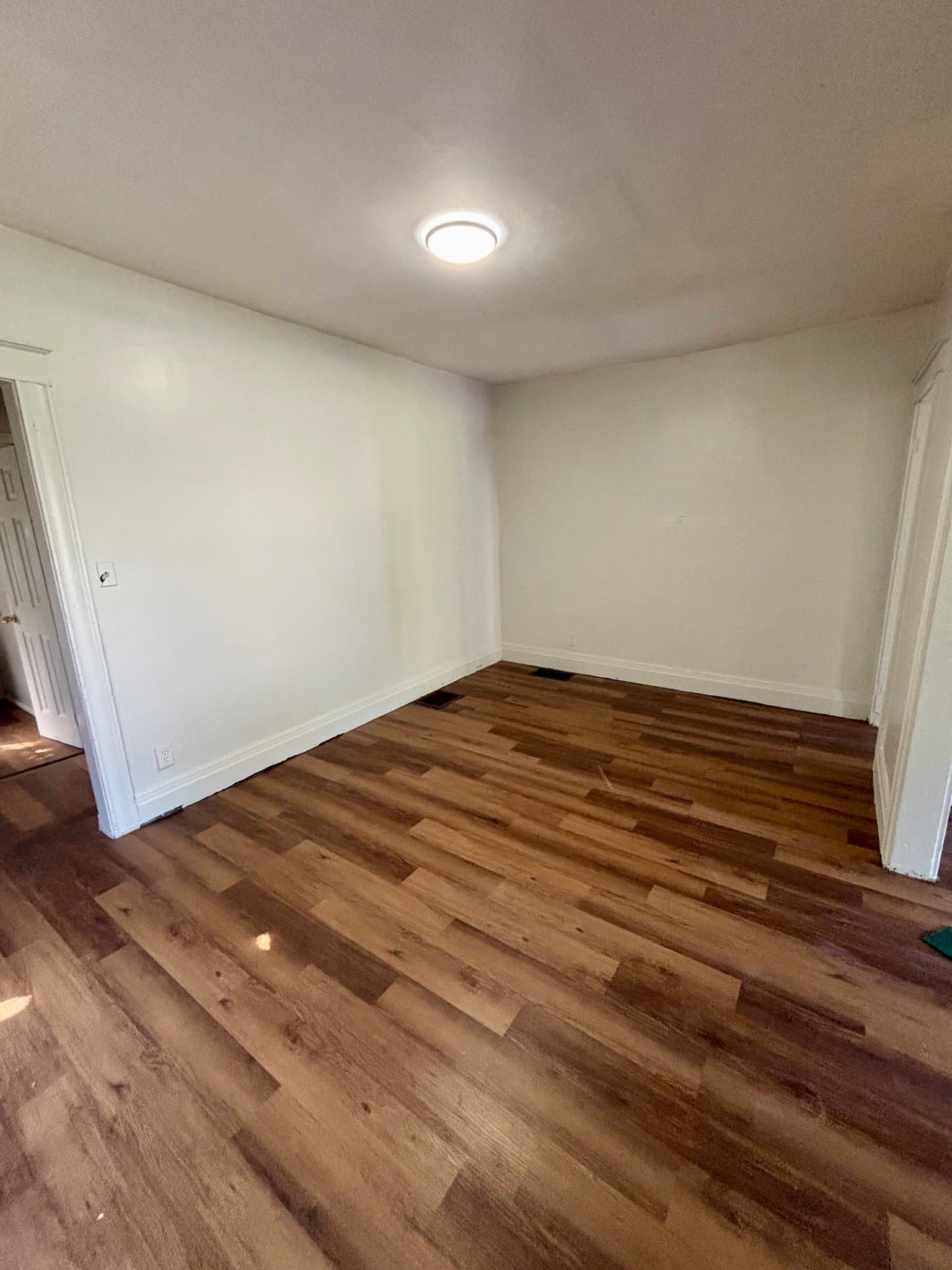 Niagara Falls House: 420 13th Street
