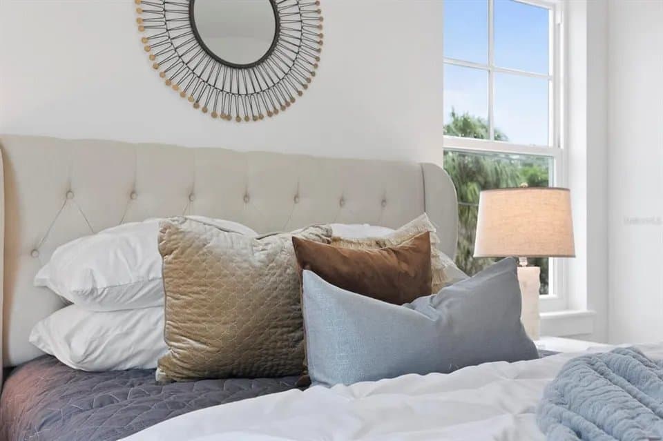 Tarpon Springs Townhome: 149 N Ring Ave