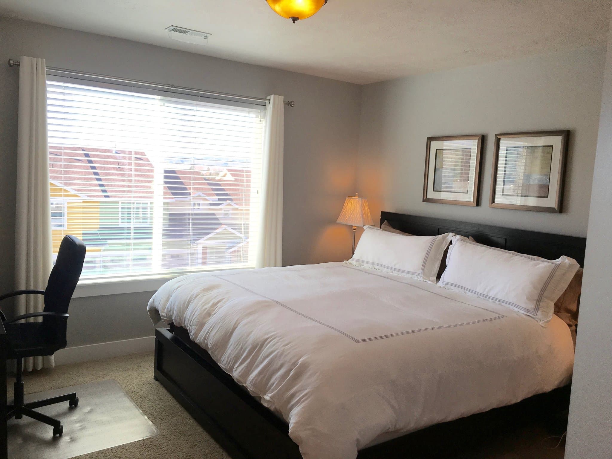Sandy Townhome: 1069 Quarry View