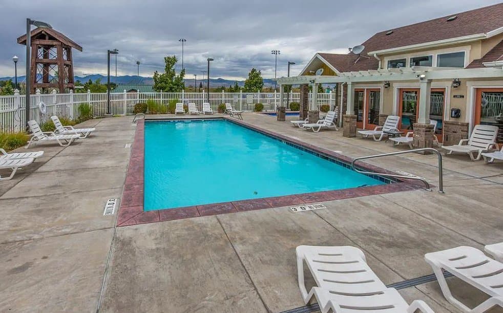 Sandy Townhome: 1069 Quarry View