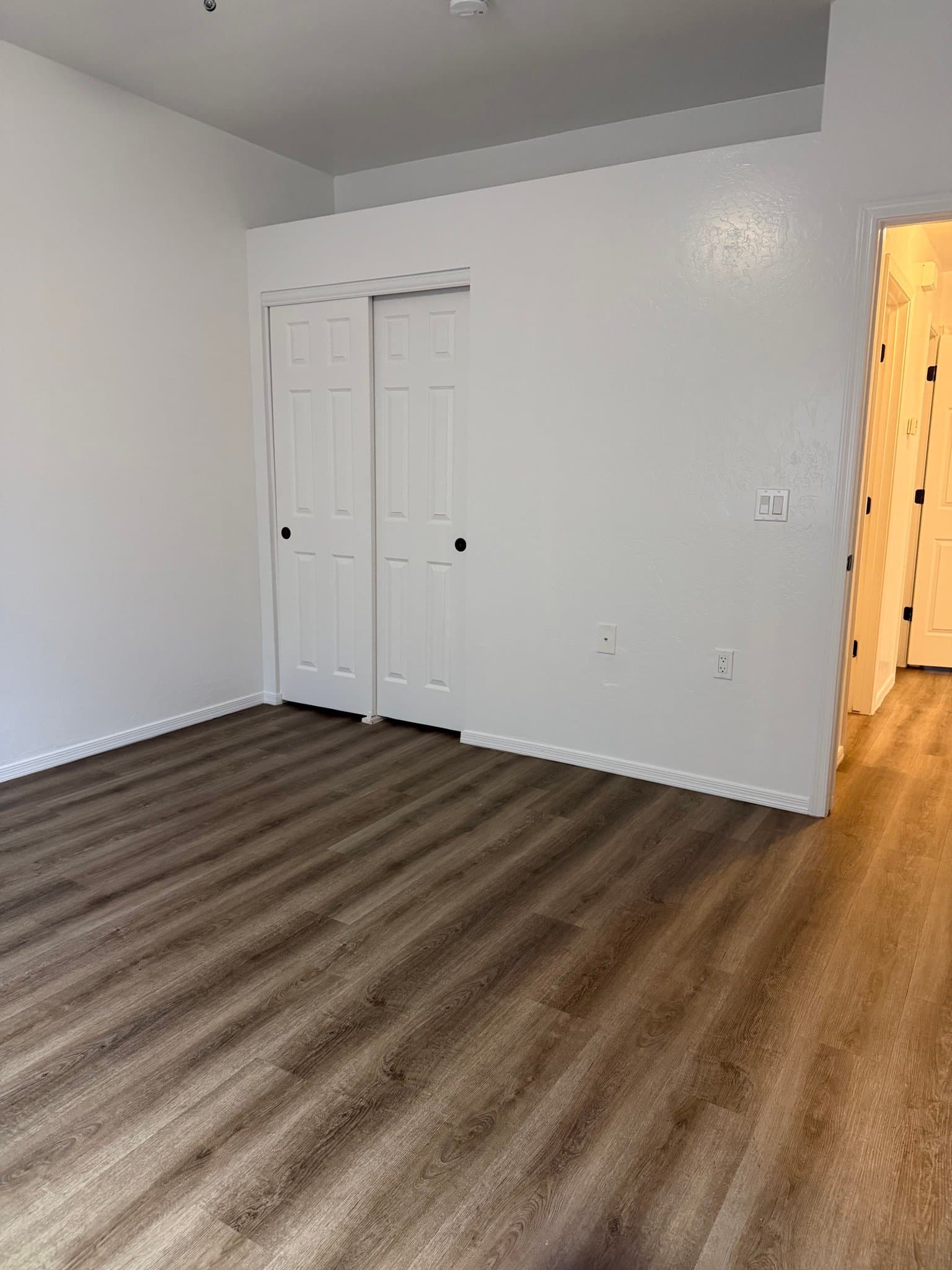 Casa Grande Apartment: 515 E. 6th Street