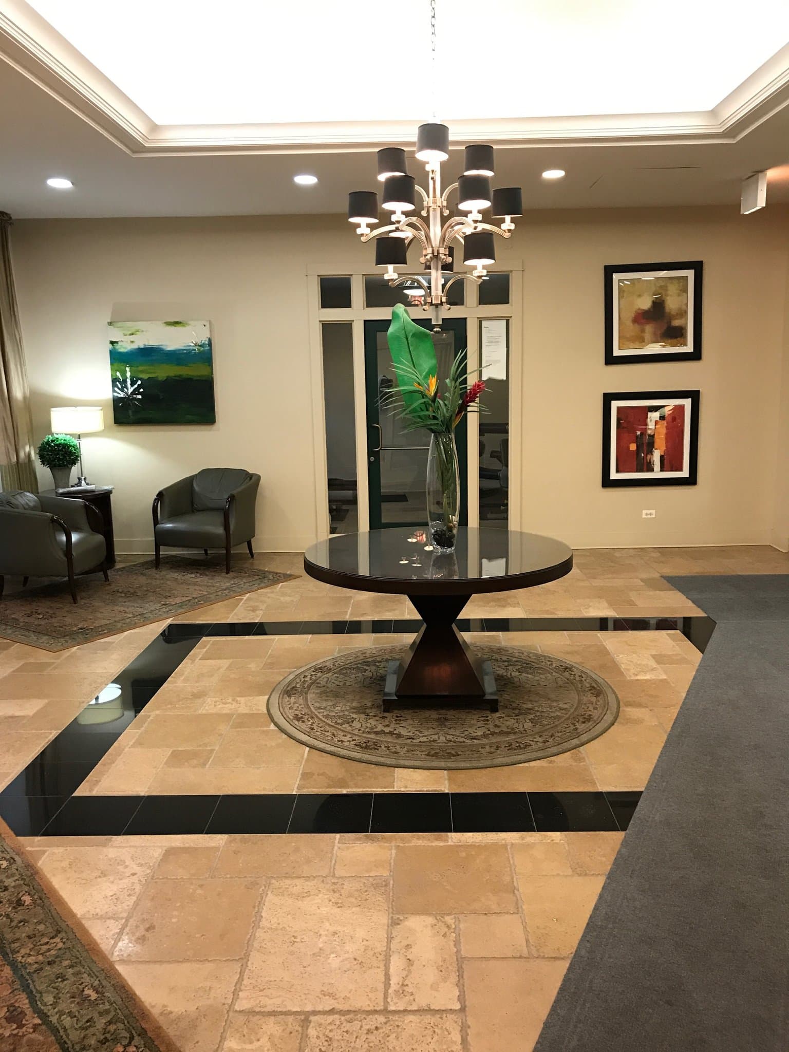 Chicago Apartment: 5346 S Cornell