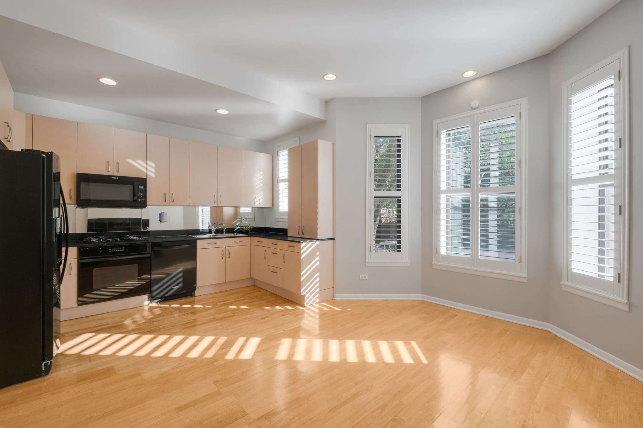 Chicago Condo: 4060 S Ellis