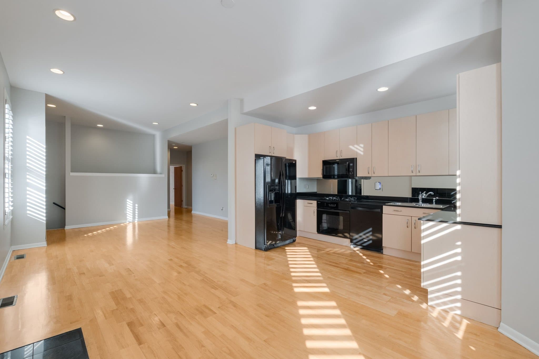 Chicago Condo: 4060 S Ellis