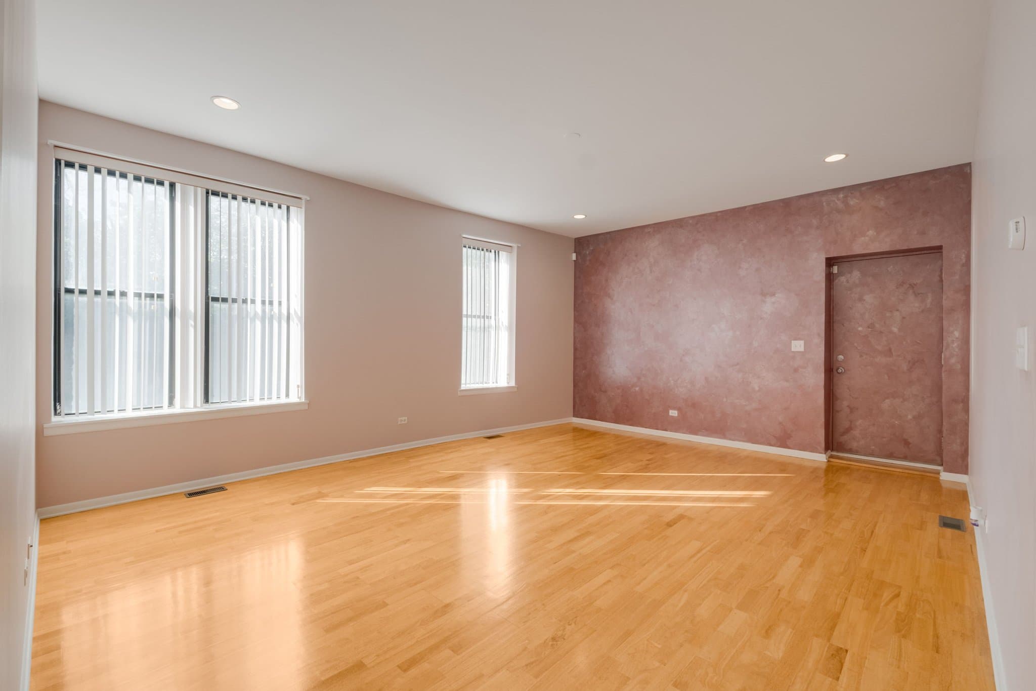Chicago Condo: 4060 S Ellis