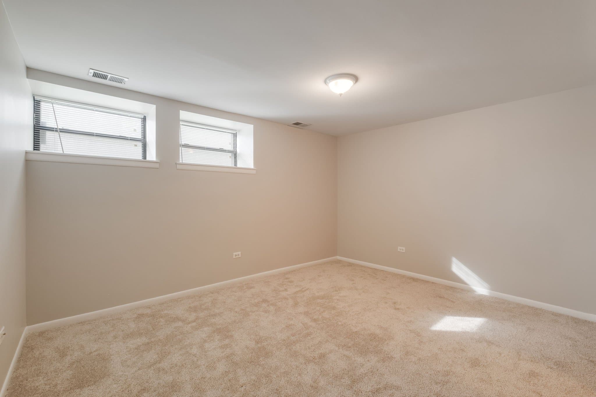 Chicago Condo: 4060 S Ellis
