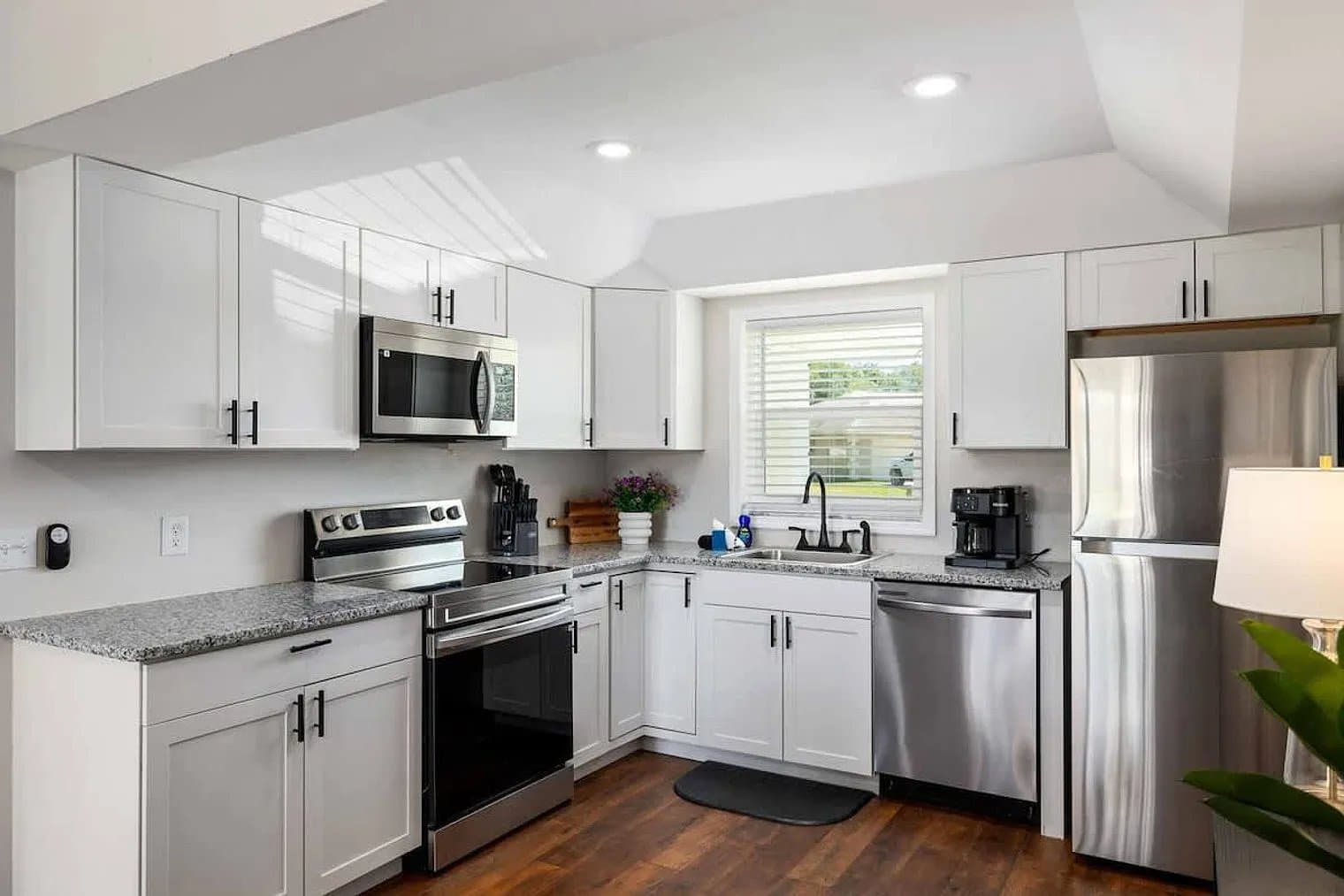 Wesley Chapel House: 1941 Tidewater Ct