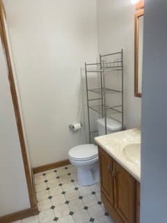 Sebago Apartment: 686 Sebago Rd Apt 7