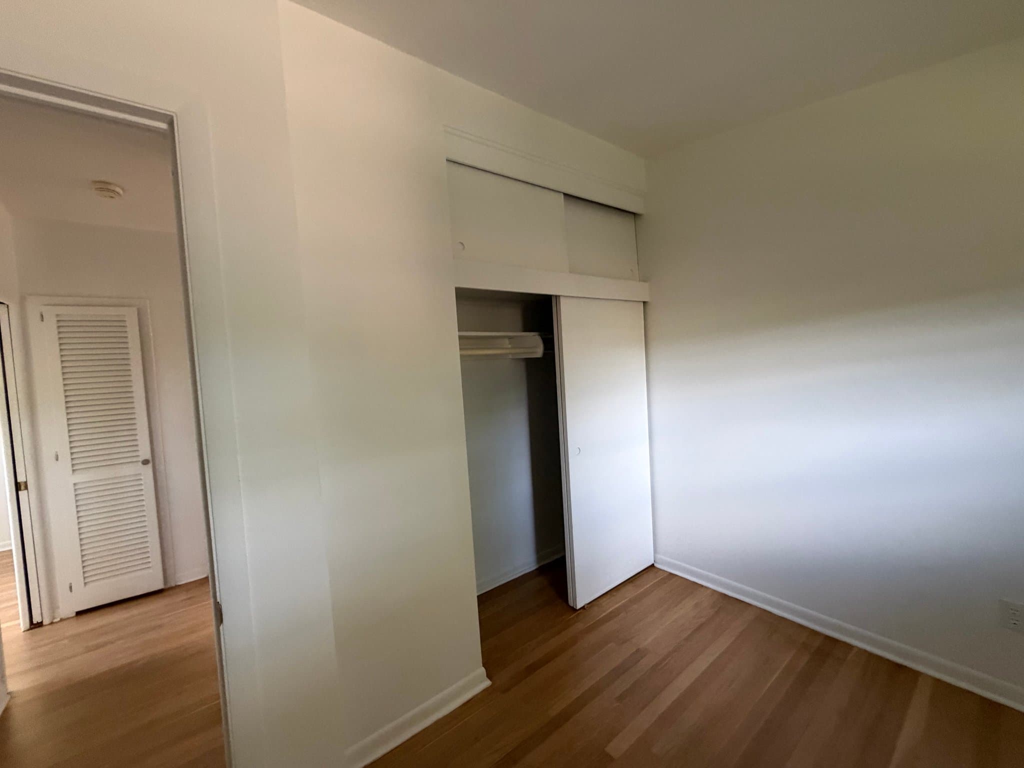 Troy House: 878 Brooklawn Dr