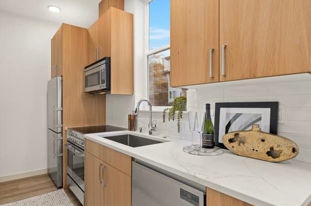 Seattle Townhome: N 36th Street