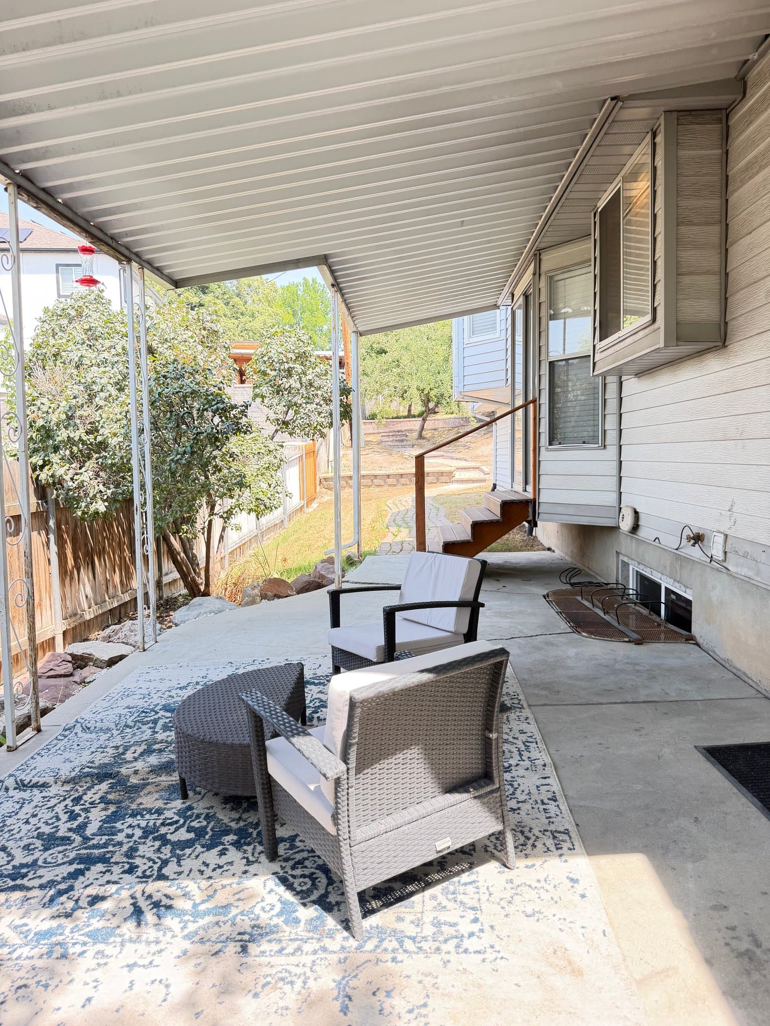 Murray House: 4624 S Quiet Cir