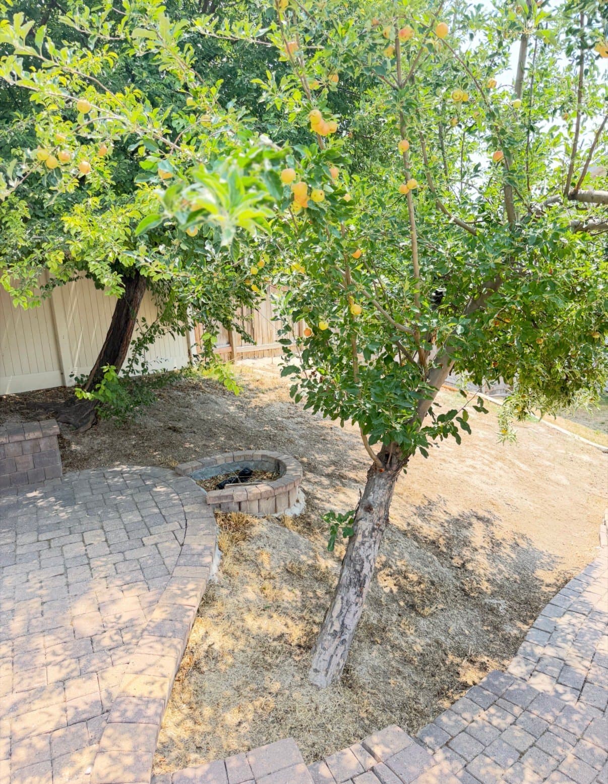 Murray House: 4624 S Quiet Cir