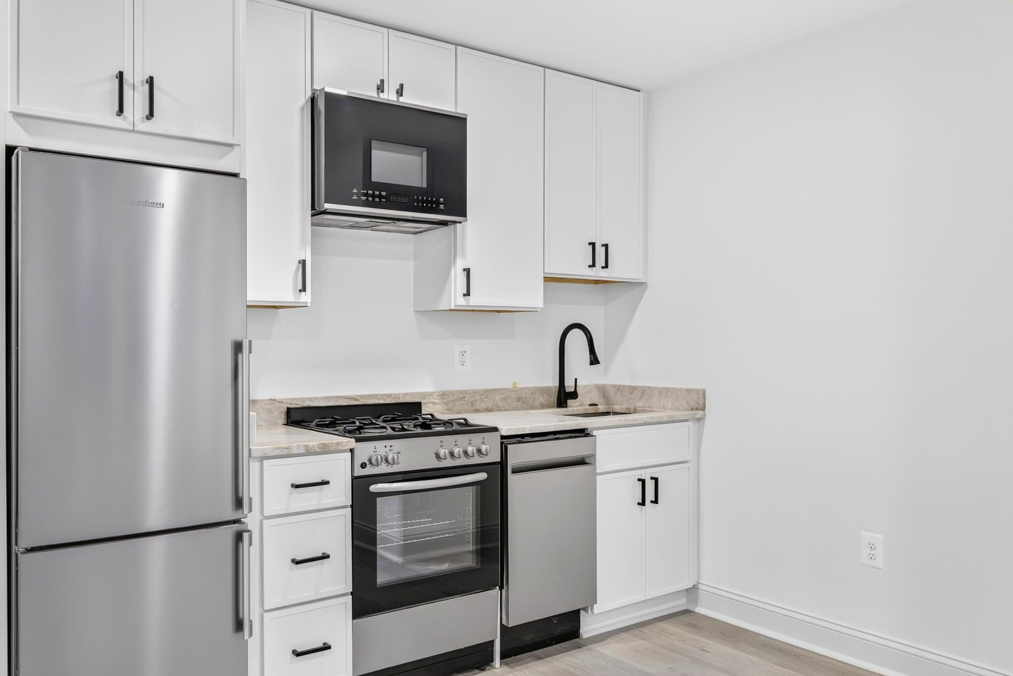 Washington Apartment: 311 East Capitol St. SE