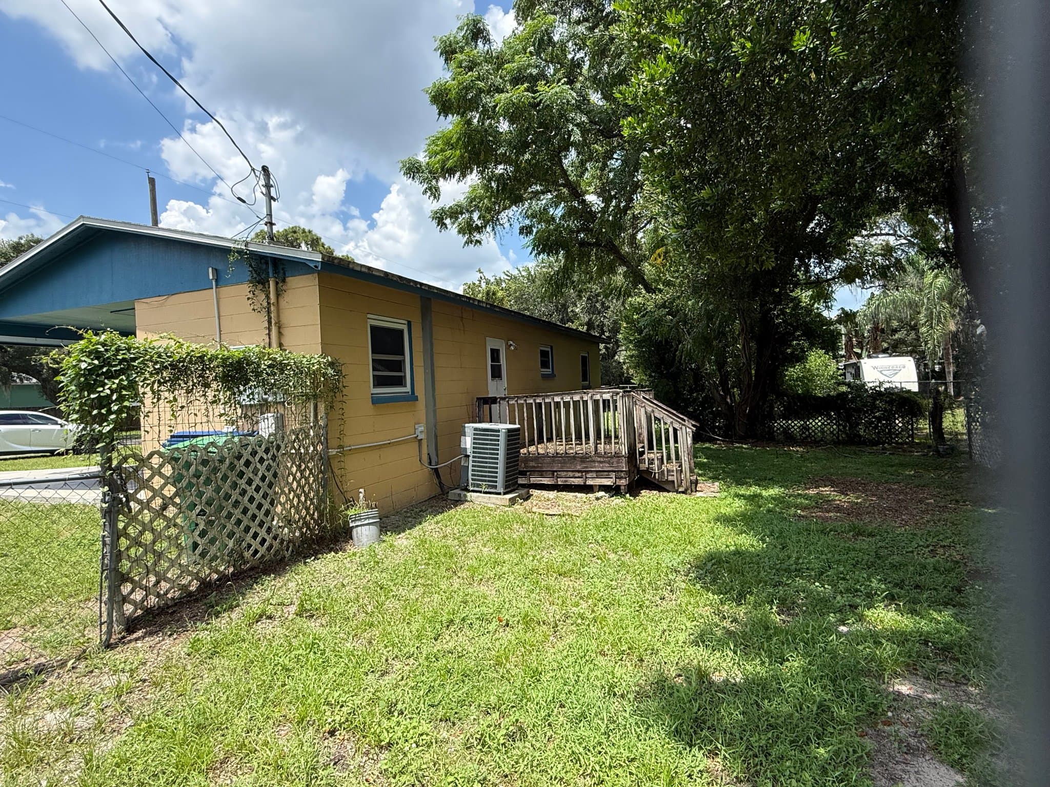 Tampa House: 1602 E Annona Ave