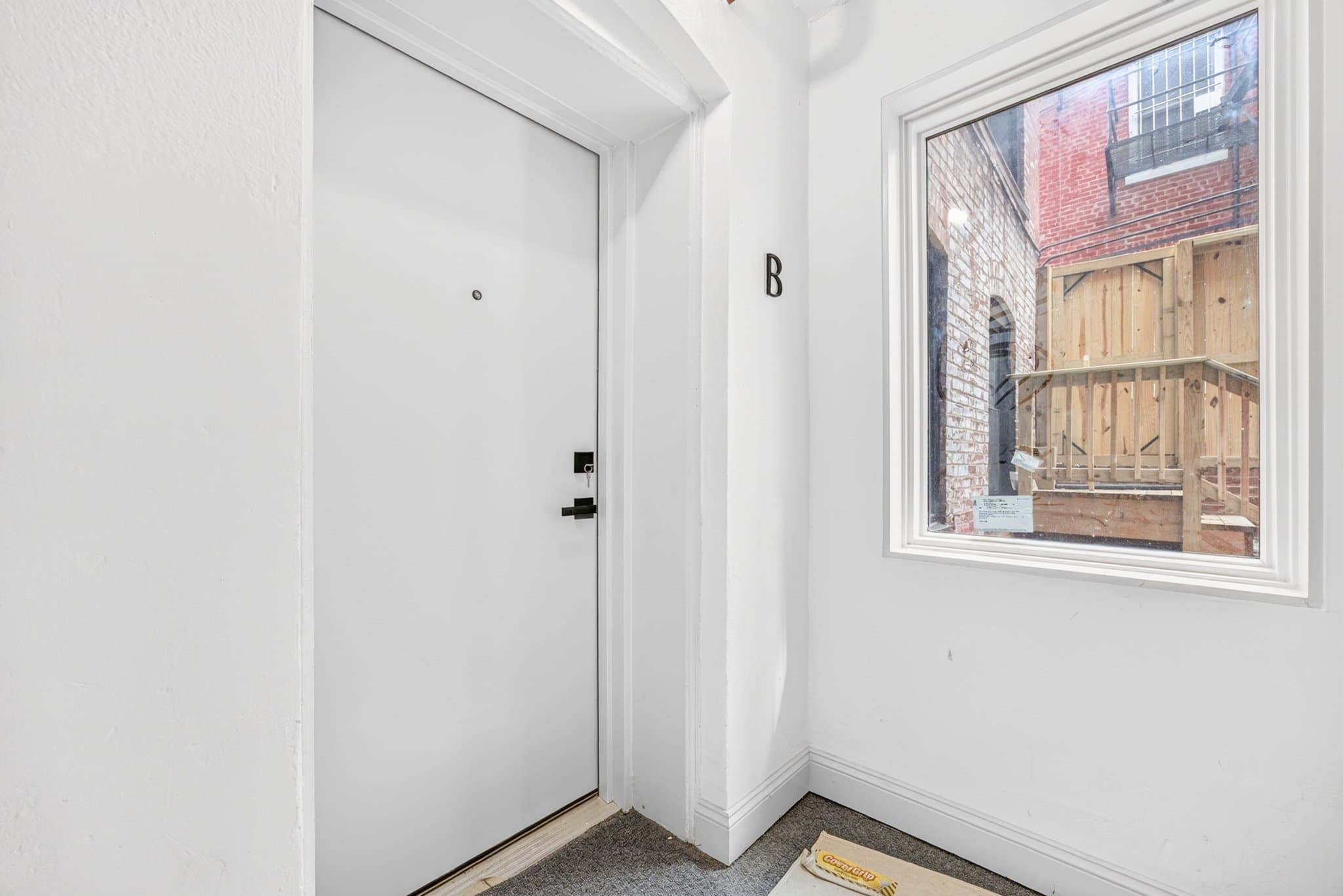 Washington Apartment: 311 East Capitol St. SE