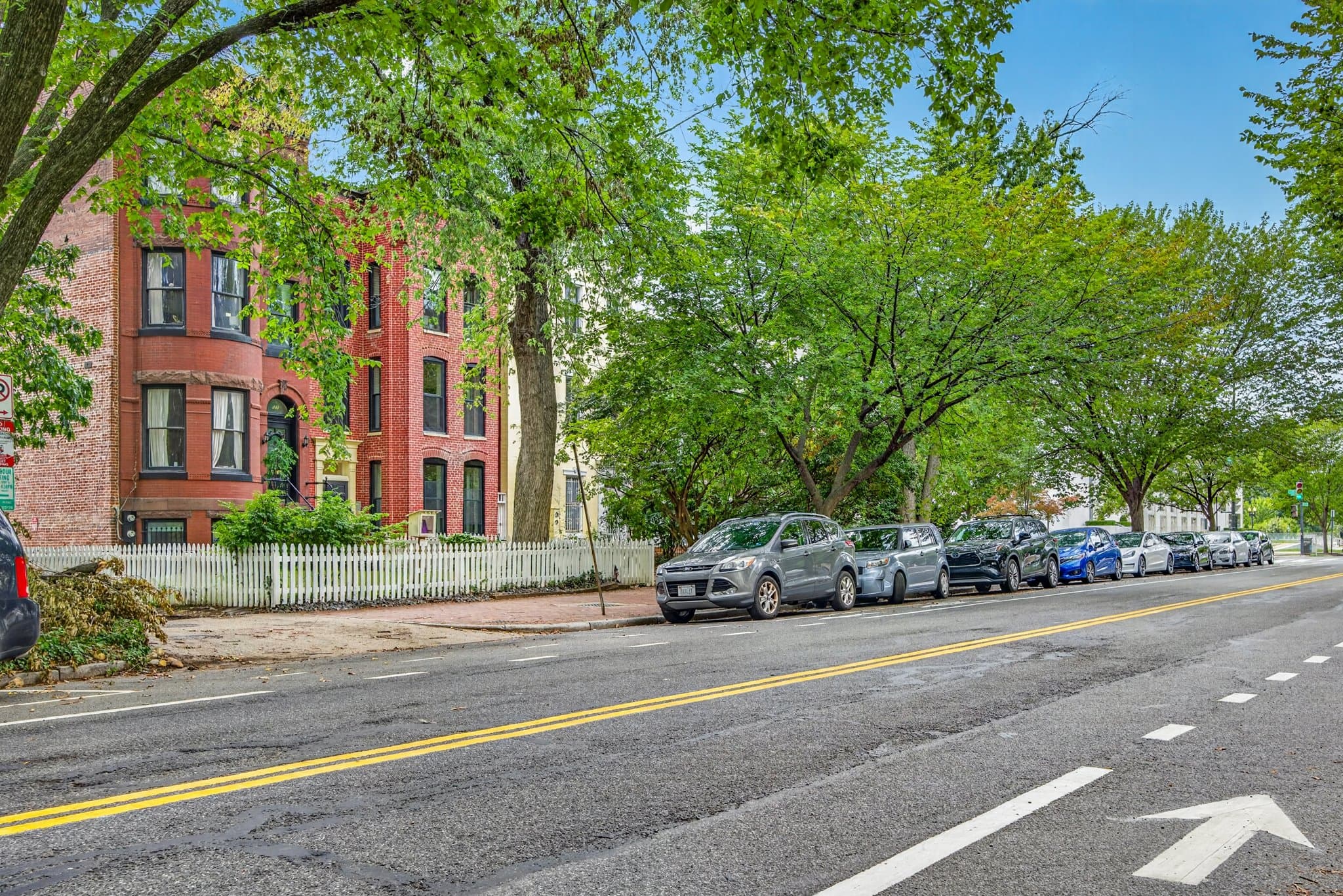Washington Apartment: 311 East Capitol St. SE