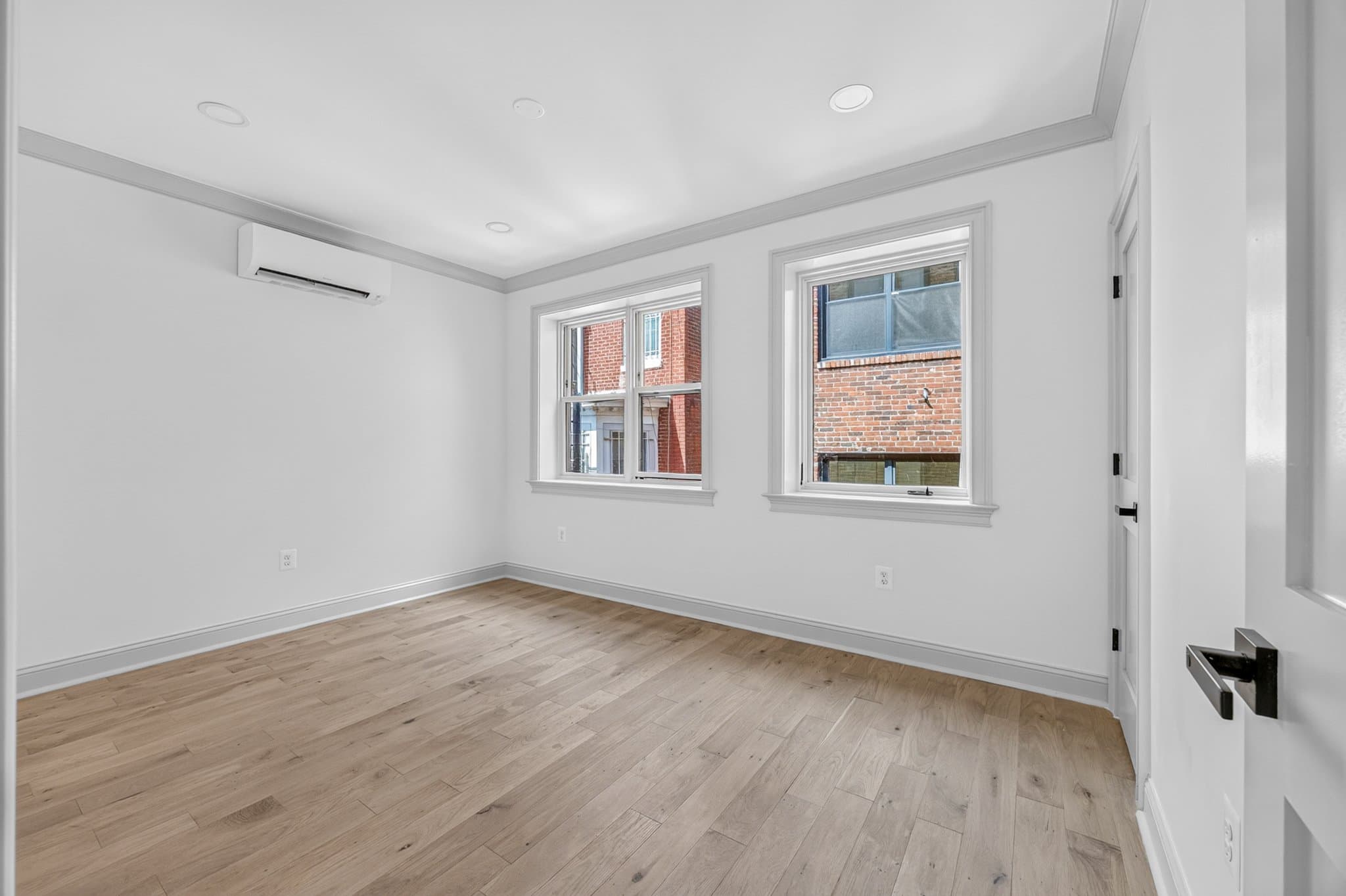 Washington Apartment: 311 East Capitol St. SE