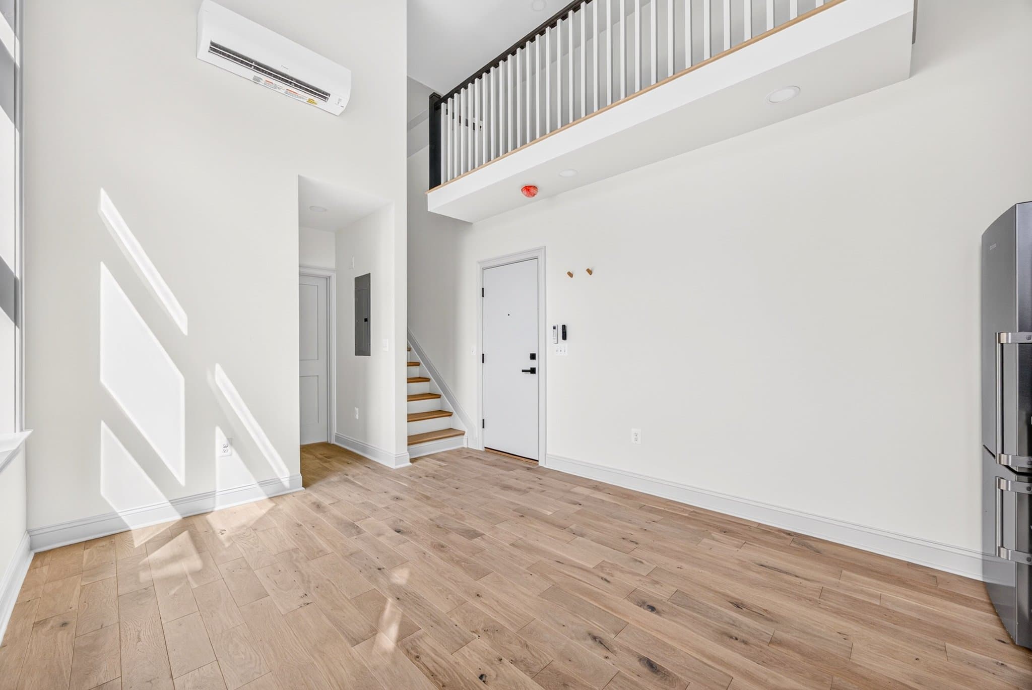 Washington Apartment: 311 East Capitol St. SE