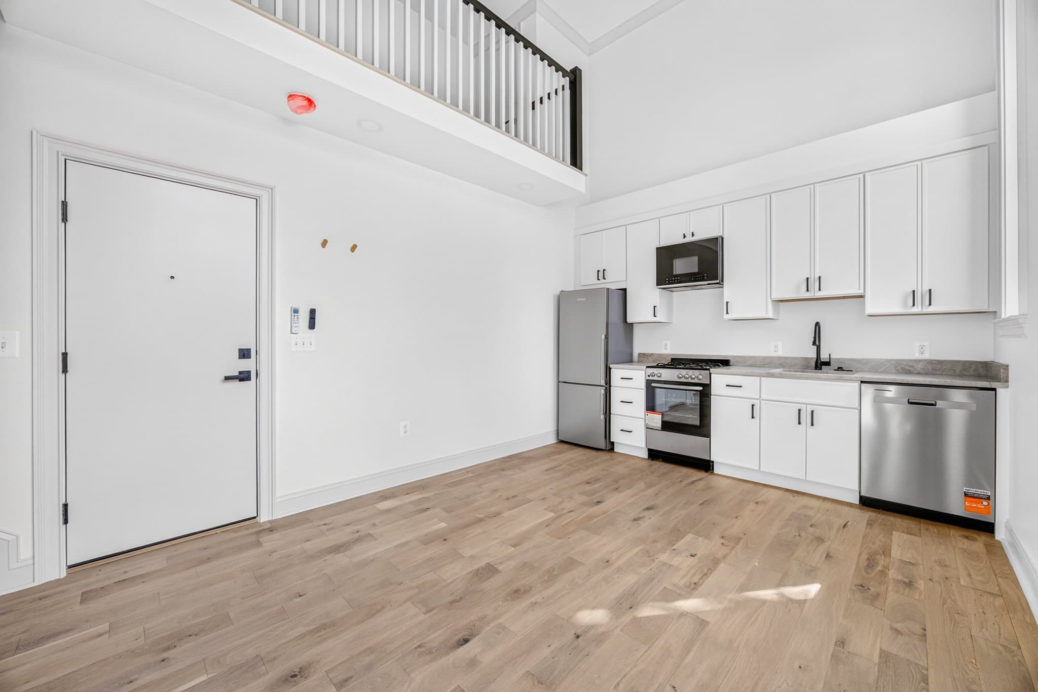 Washington Apartment: 311 East Capitol St. SE