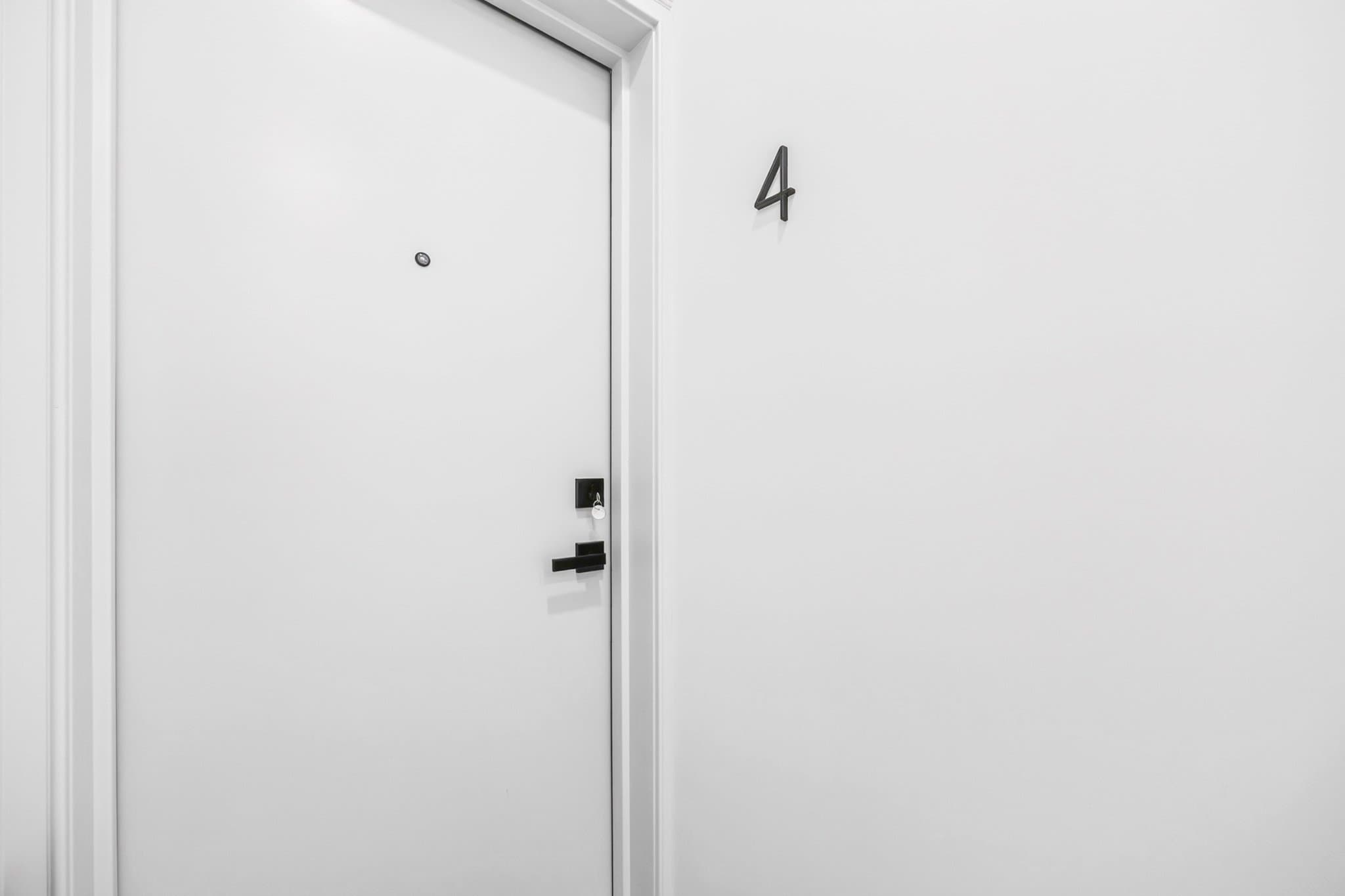 Washington Apartment: 311 East Capitol St. SE