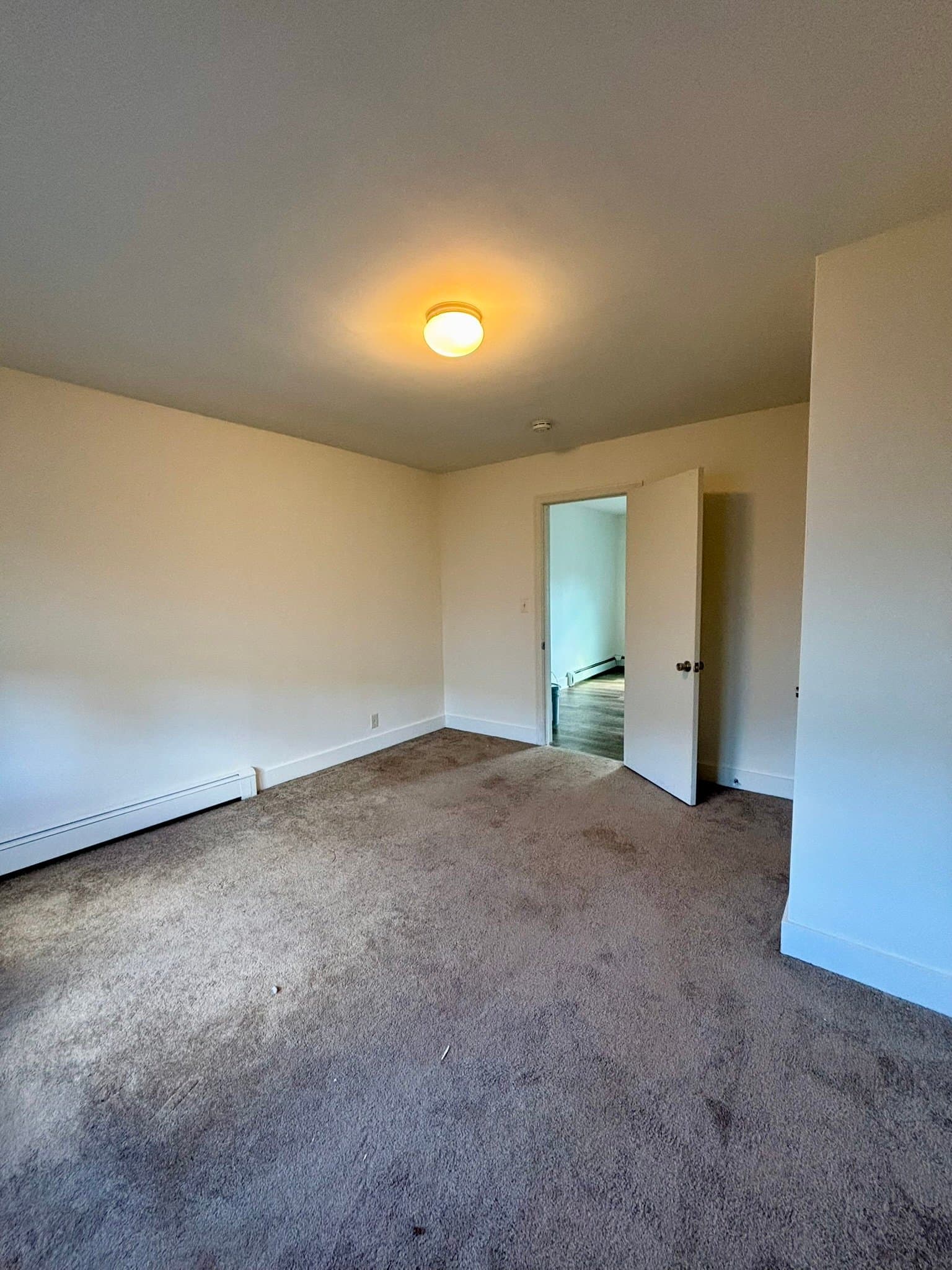 Lancaster House: 77 Laverack Ave
