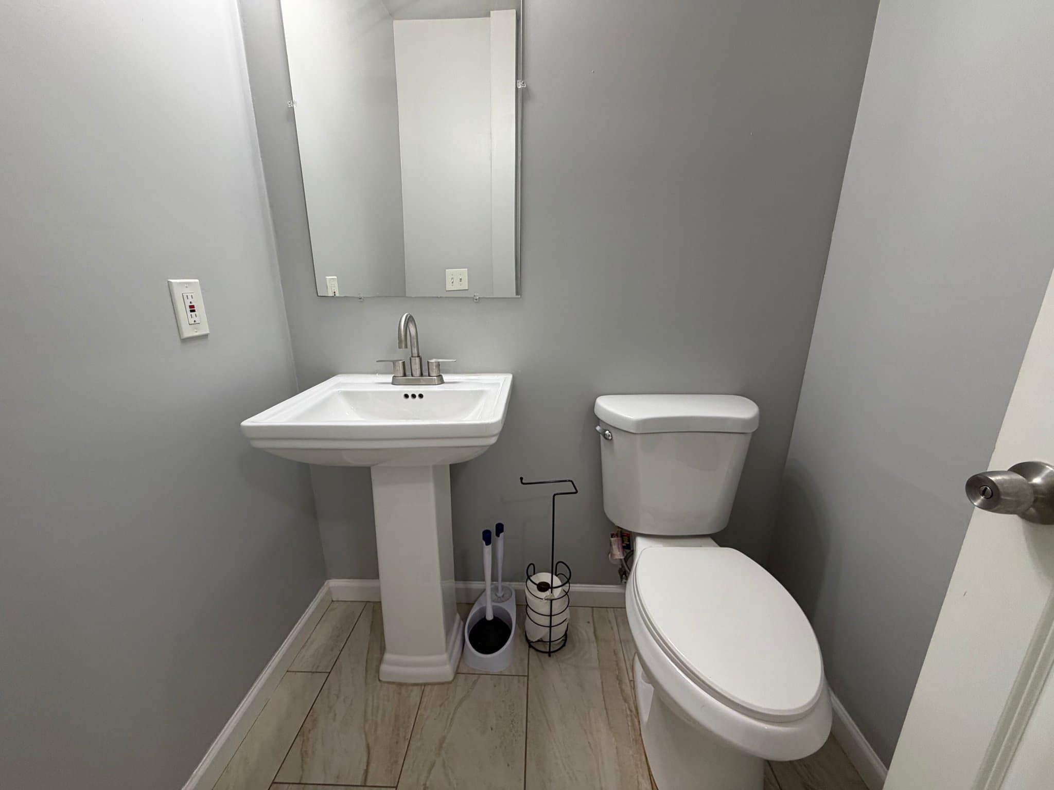 Atlanta House: 2157 Nelms Dr SW