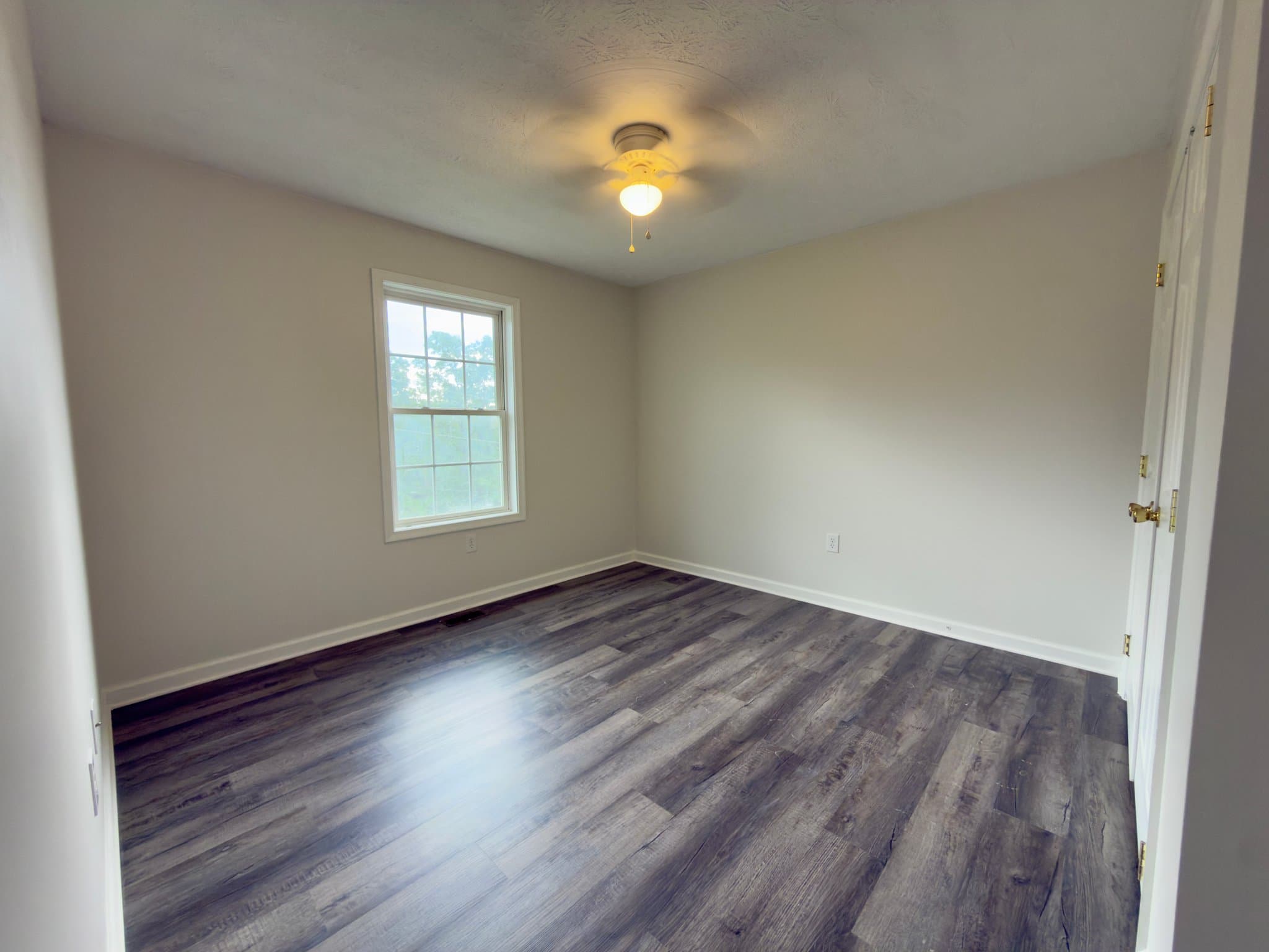Winchester House: 104 Willow Trl