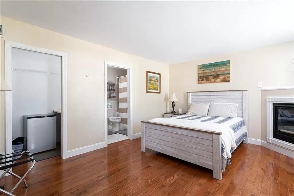 NEWPORT Single Room: 46 MALBONE RD