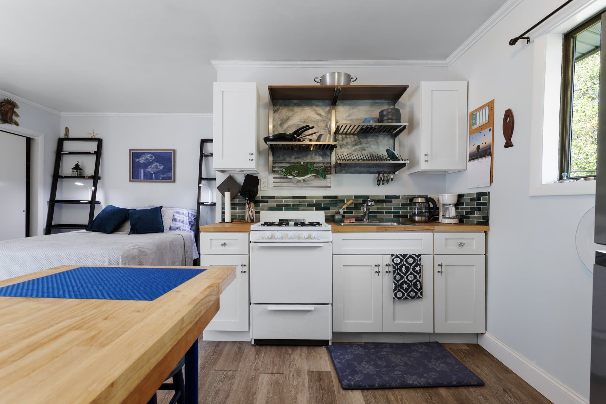 Hampton Condo: 933 Ocean Blvd