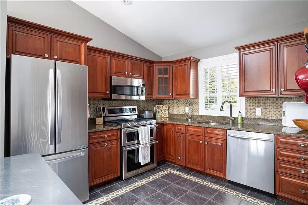 NEWPORT Single Room: 46 MALBONE RD