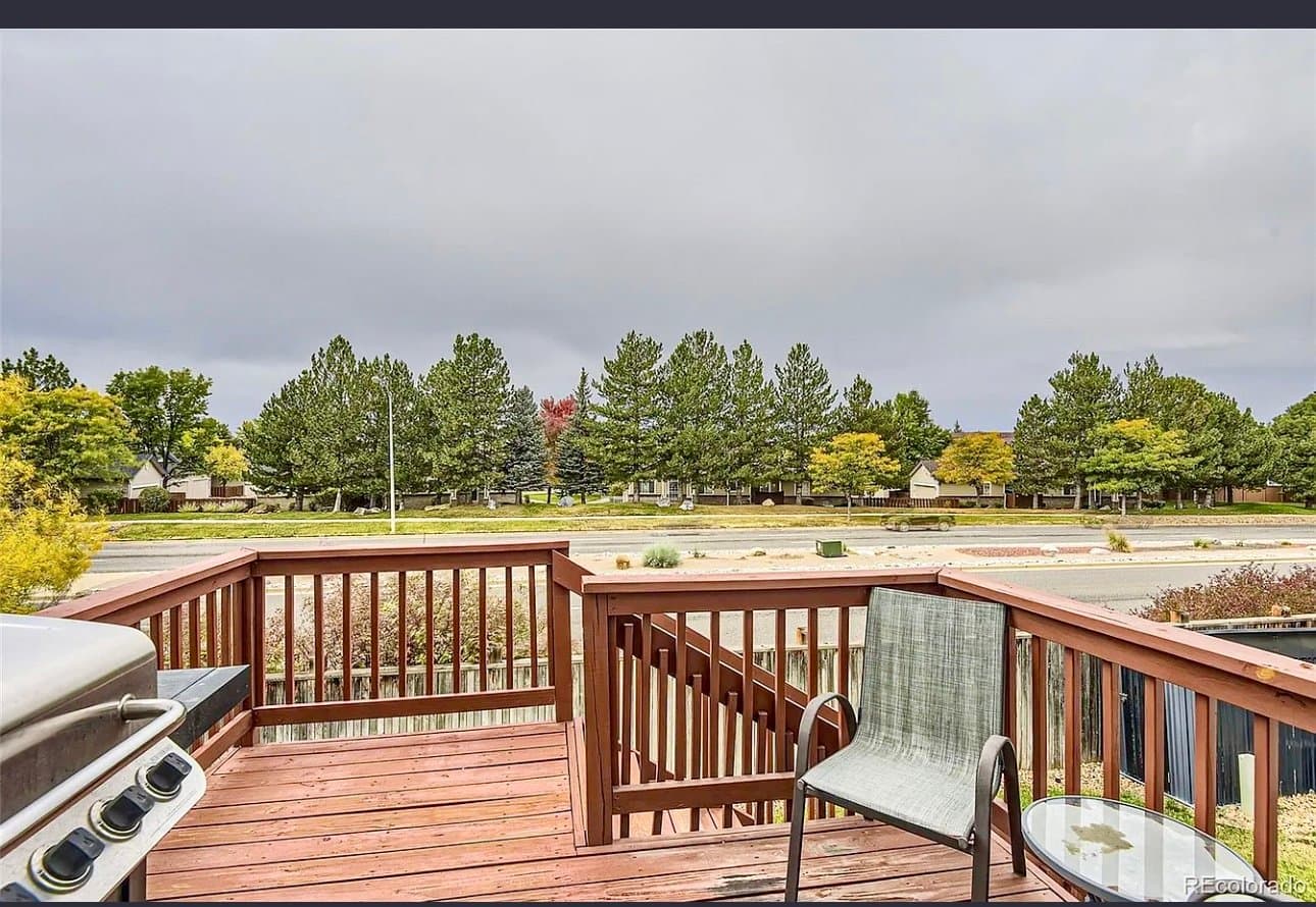 Aurora House: 2921 S Tower Way