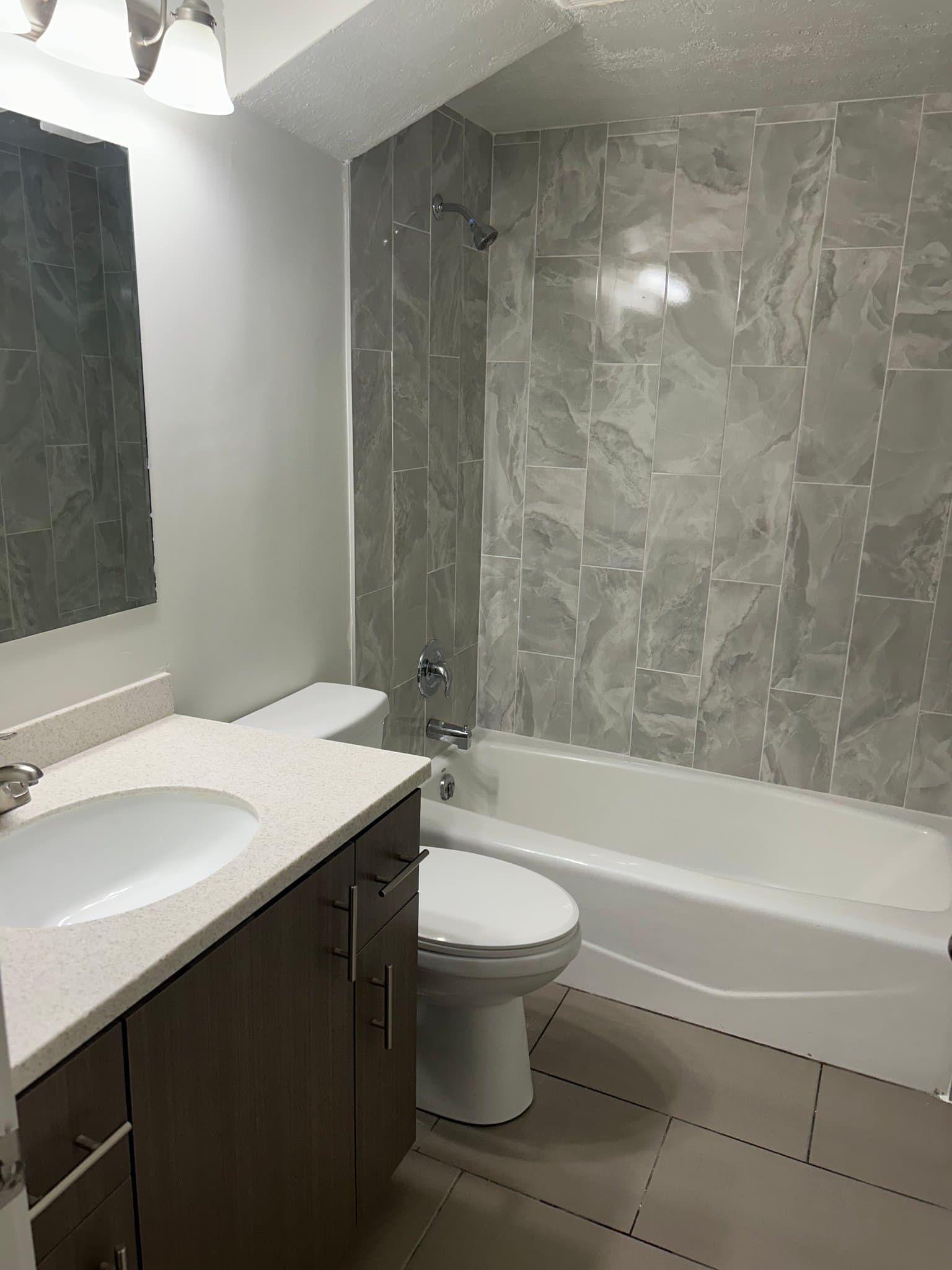 Salt Lake City Single Room: 921 S Concord St