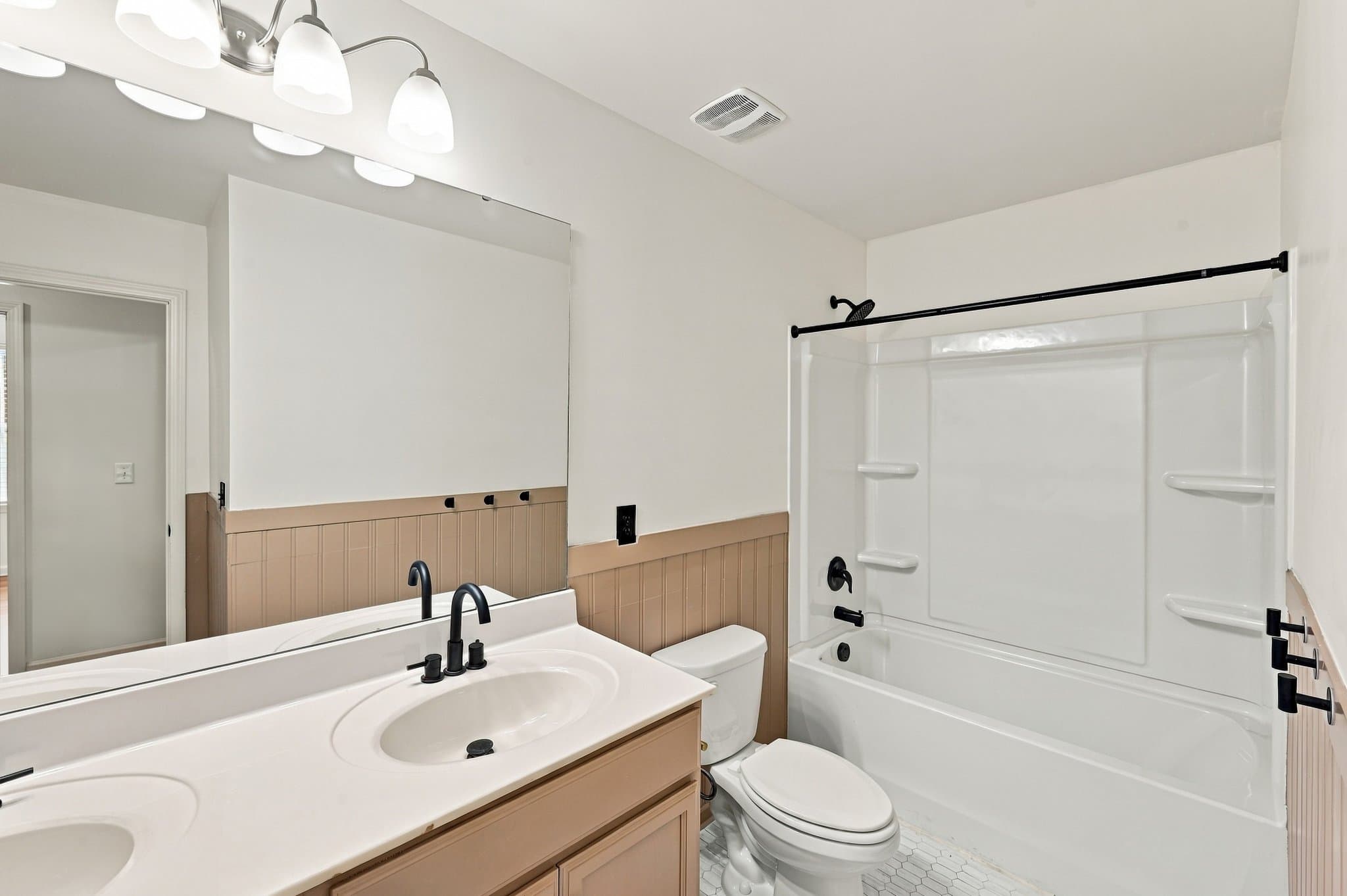 Garner House: 129 Zulabelle Ct