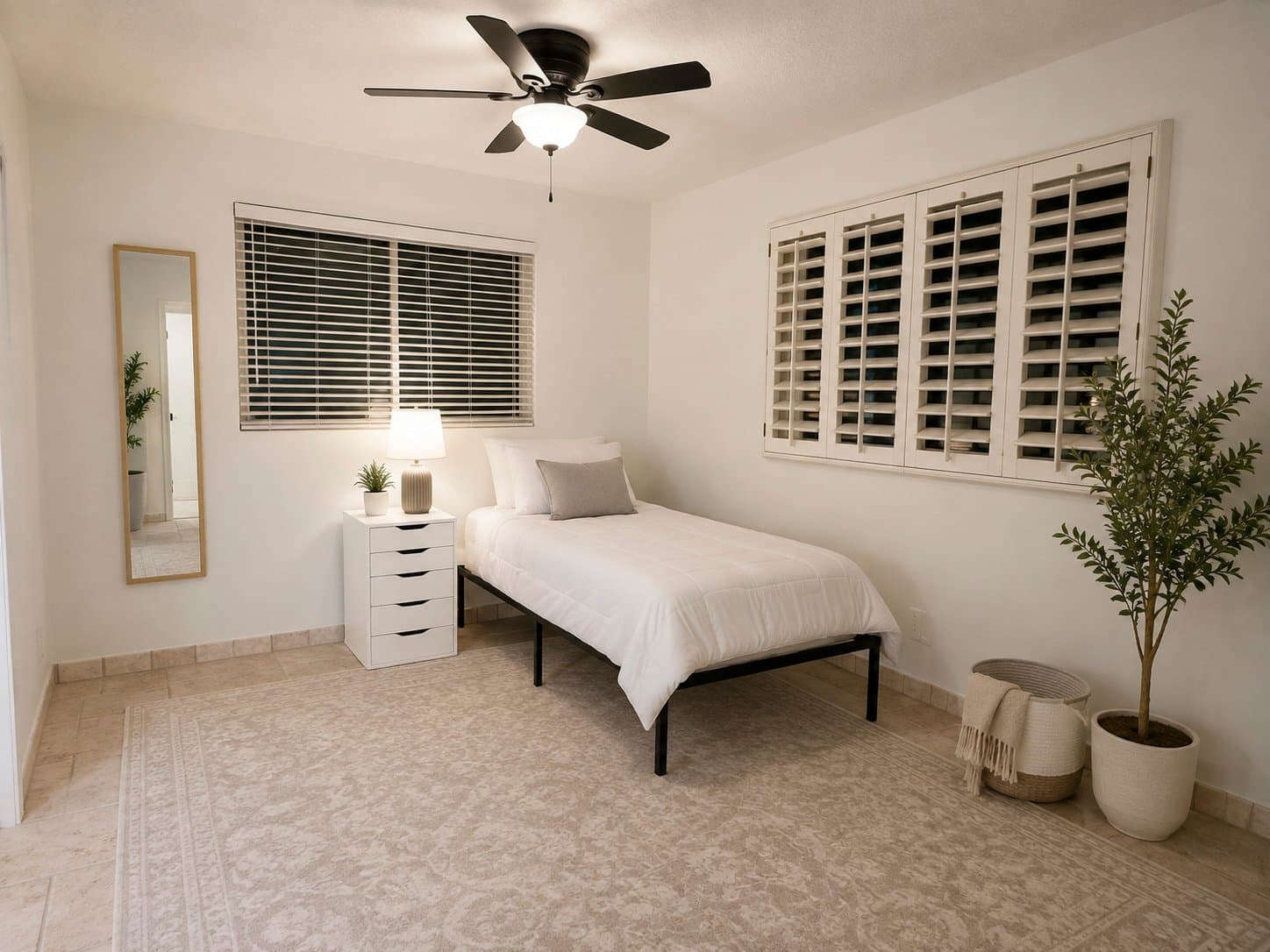 Peoria Single Room: 12340 N 72nd Dr