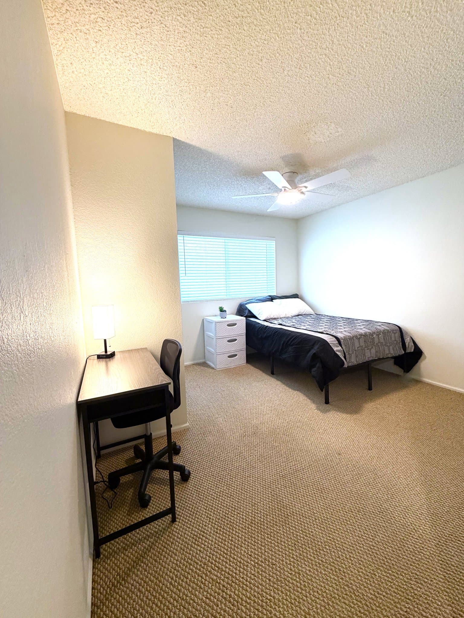 Peoria Single Room: 12340 N 72nd Dr