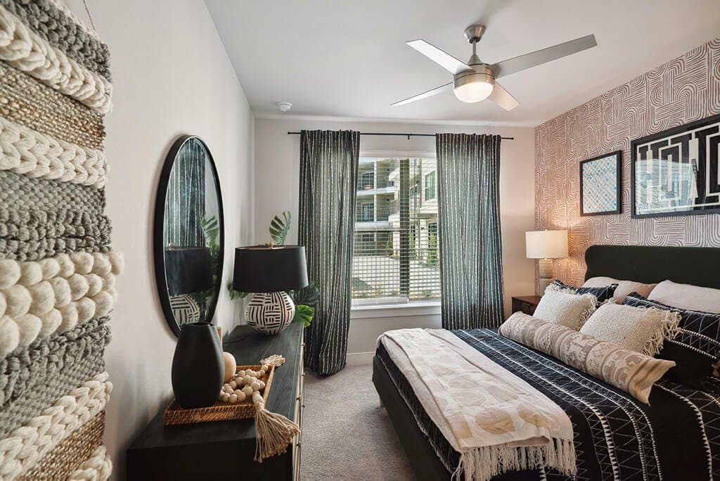 Austin Apartment: 211 Ralph Ablanedo dr