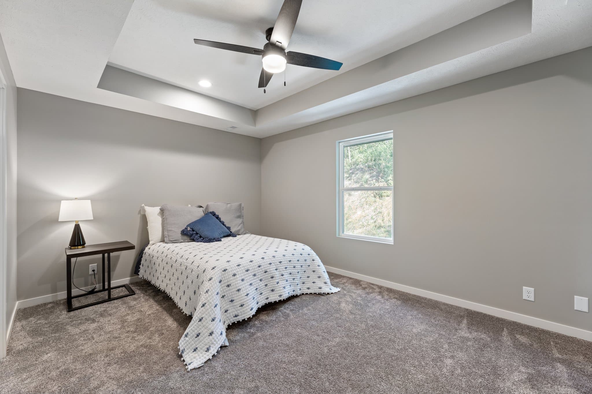 COUNCIL BLUFFS Townhome: 409 Park Avenue