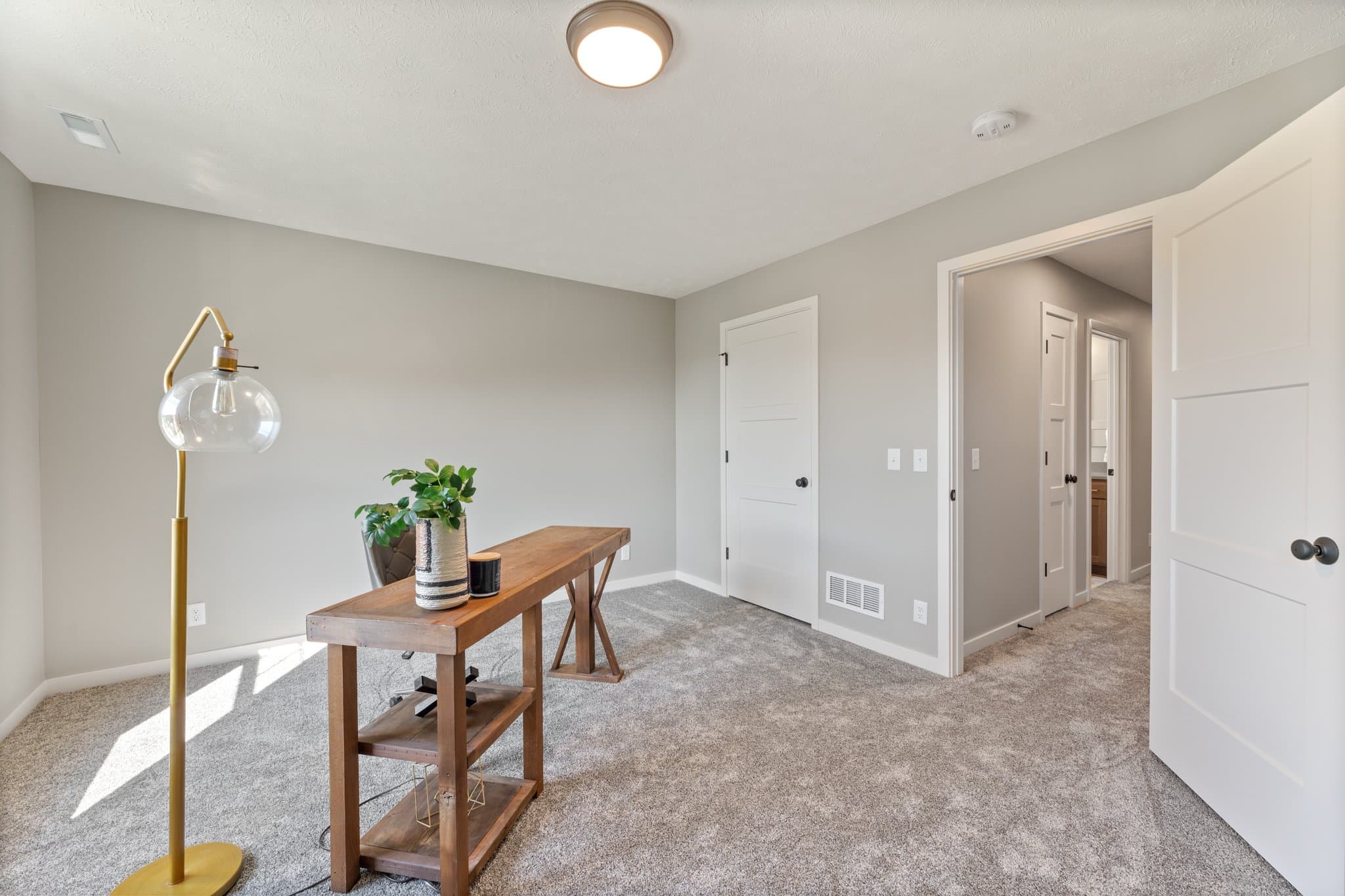 COUNCIL BLUFFS Townhome: 409 Park Avenue