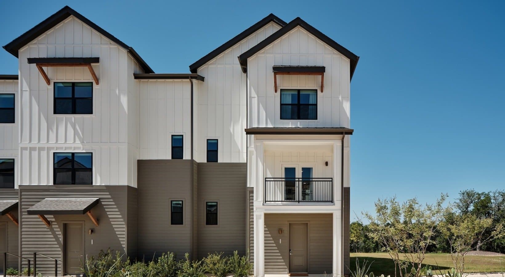 Austin Apartment: 9601 Ledgestone Terrace