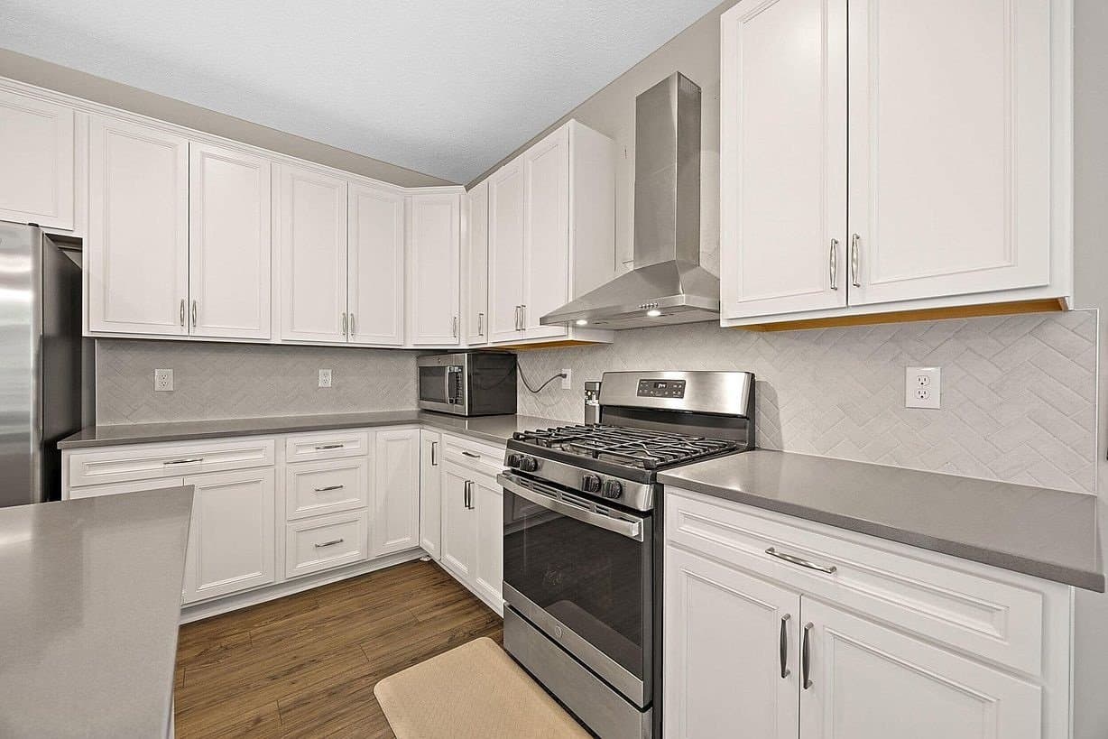 Sunbury House: 727 Habitat Way