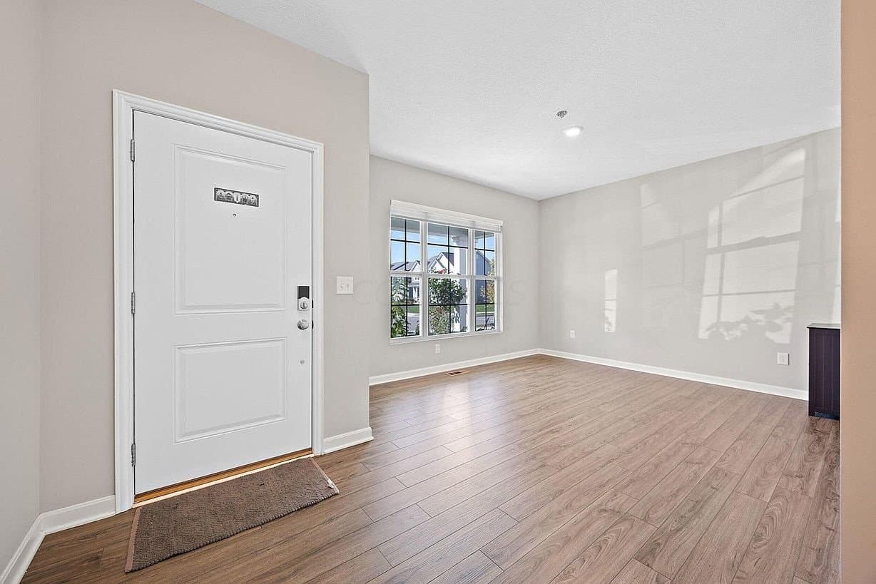 Sunbury House: 727 Habitat Way