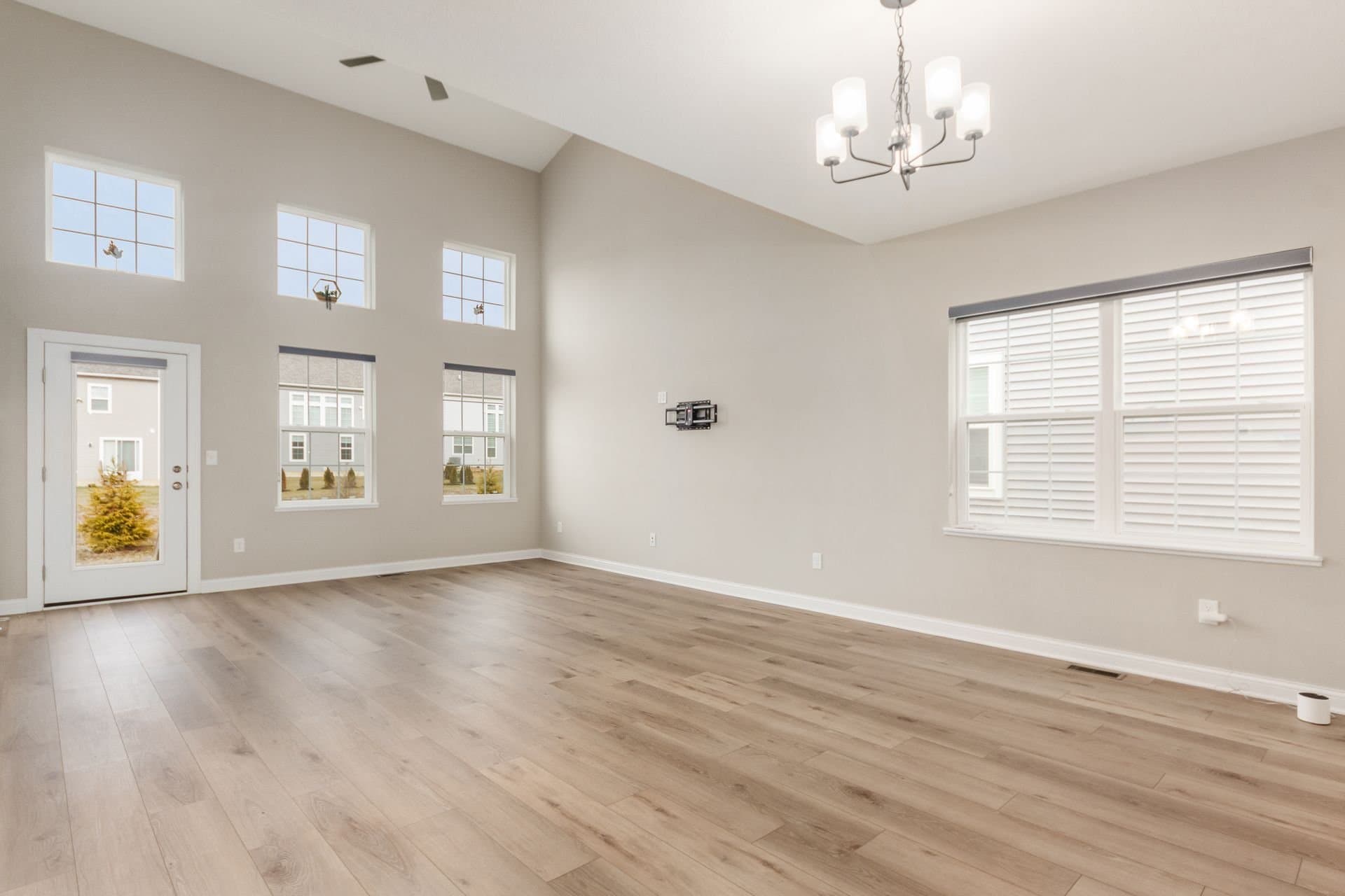 Sunbury House: 727 Habitat Way
