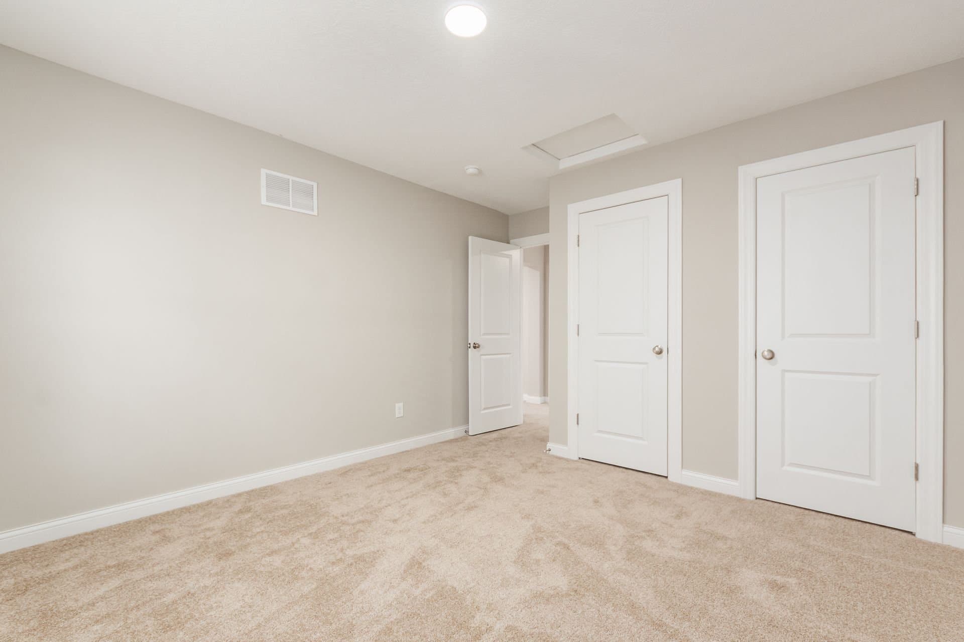 Sunbury House: 727 Habitat Way
